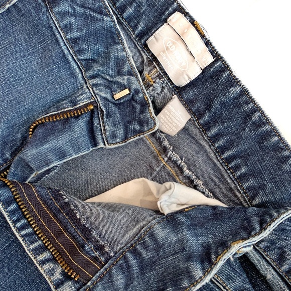 Stretch old navy medium blue Jean with piping - Picture 2 of 3